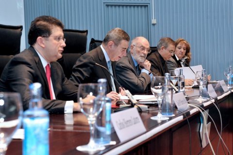 Imaxes primeira parte - Curso de Postgrao Interuniversitario sobre empresa pública e emprego público